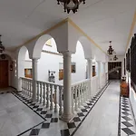 Omeyas Ξενοδοχείο 2*