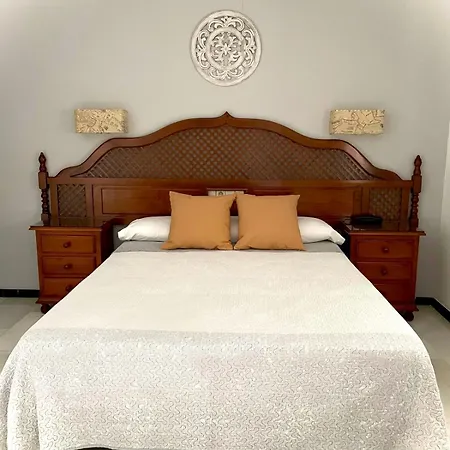 Hotel Omeyas 2*